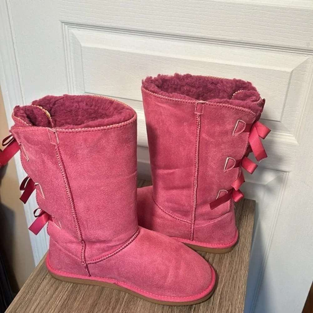 PINK WINTER BOOTS WATER PROOF JUST UNDER THE KNEE HIGHT WITH BACK BOWS SIZE 9 - Picture 5 of 6